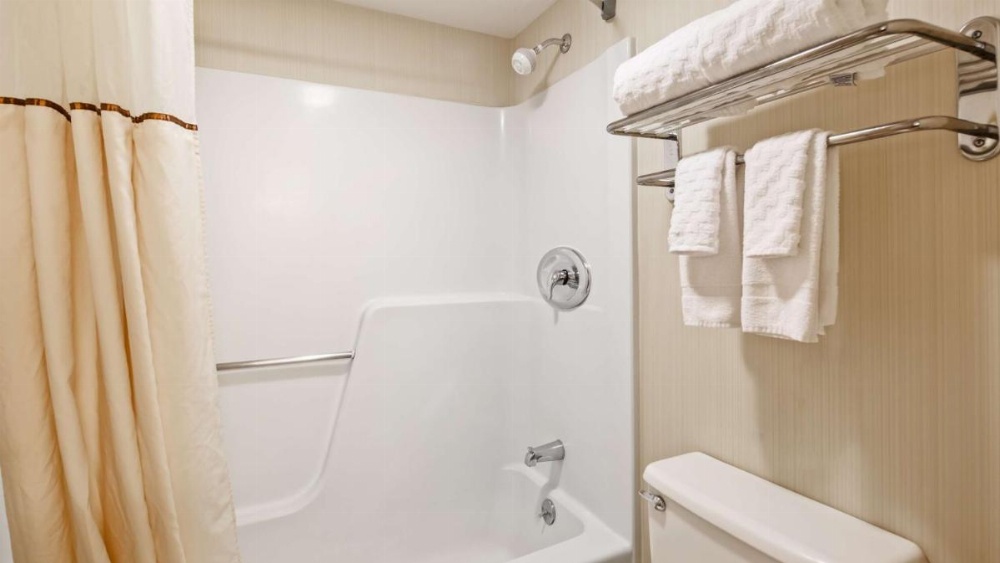 Queen Room with Two Queen Beds - Non-Smoking